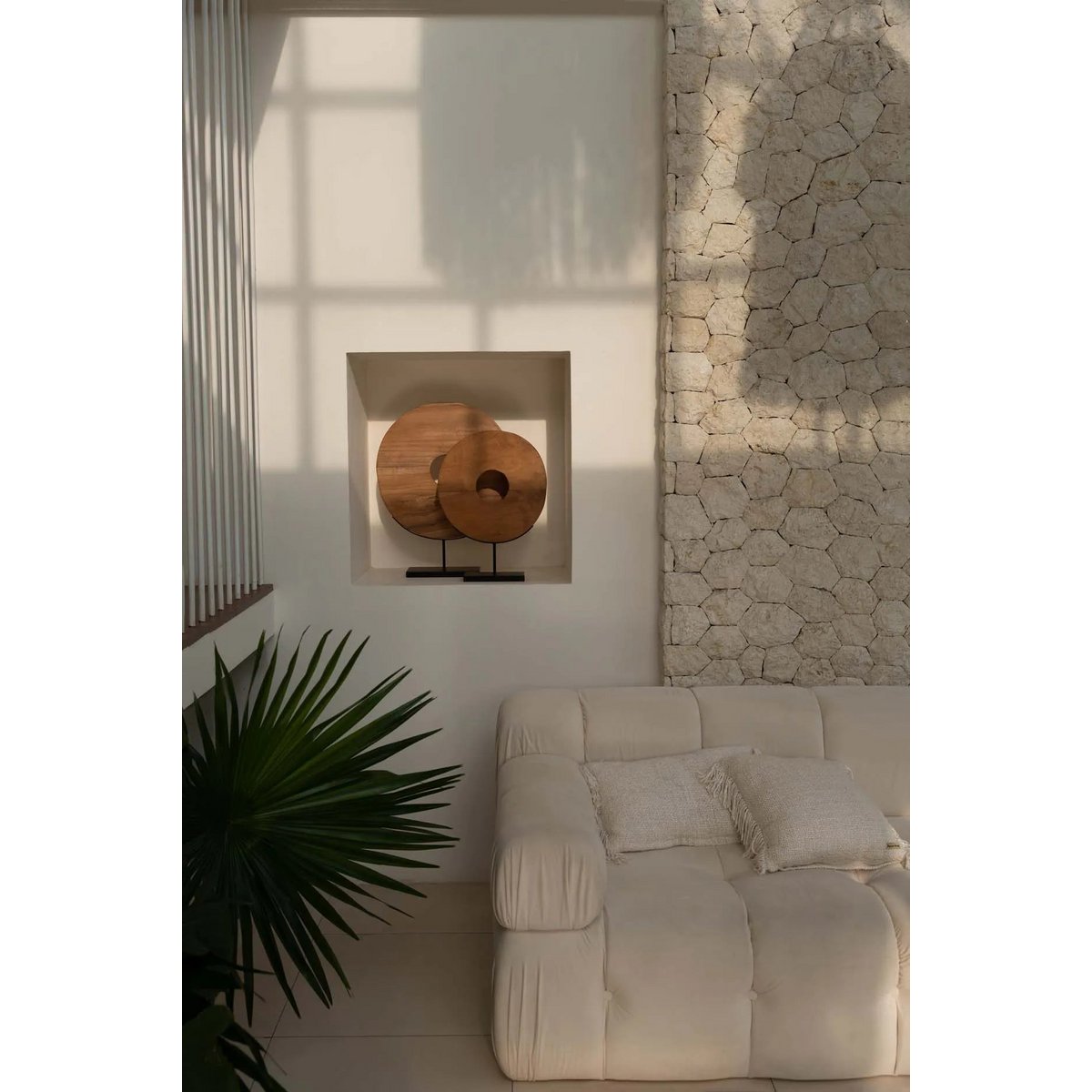 Teakschijf op standaard