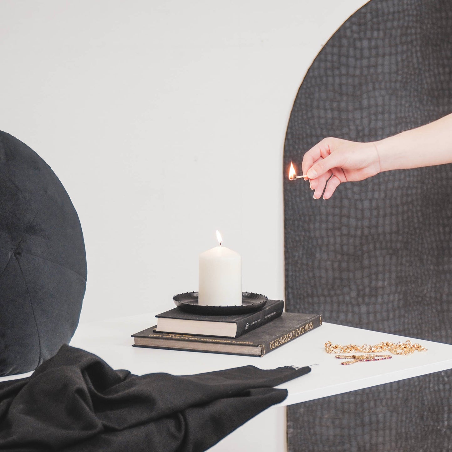Round tray - zwart