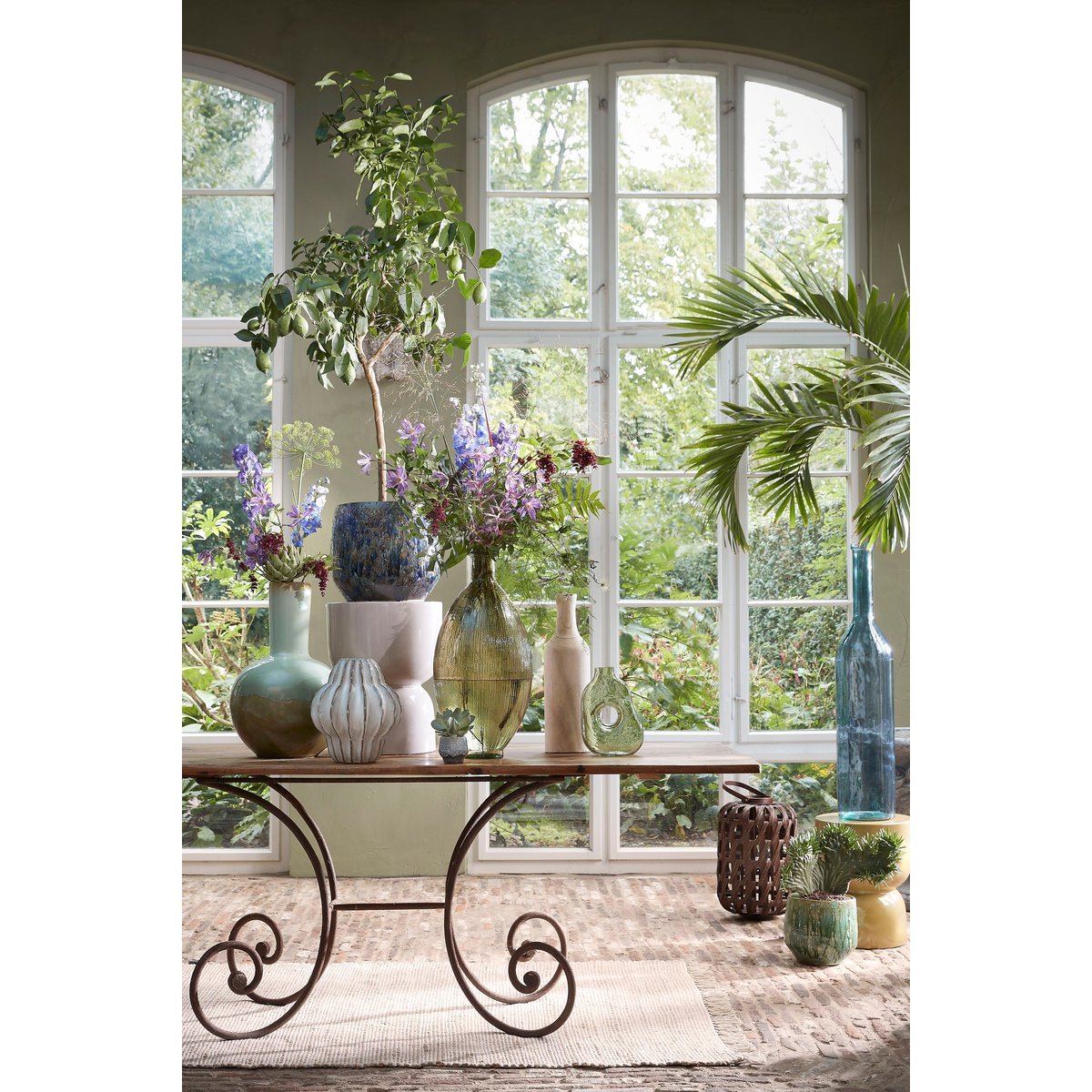 Stage Sidetable - Beige - Model B